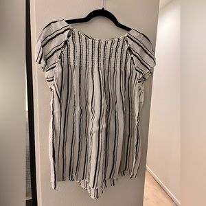 Light weight short sleeved black and white shirt.